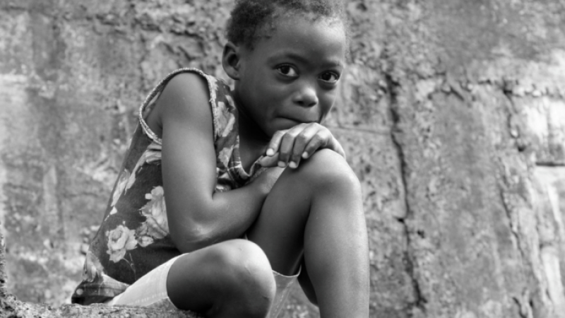 niña_en_b-n