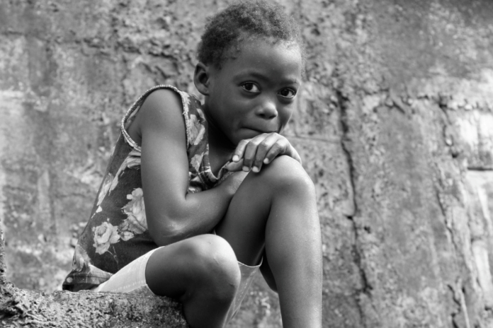 niña_en_b-n